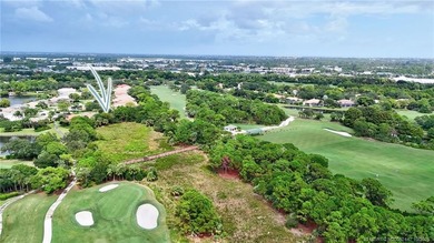 Rare find in Willoughby Golf Club! Private, cul de sac location on Willoughby Golf Club in Florida - for sale on GolfHomes.com, golf home, golf lot