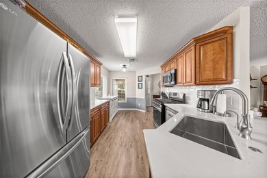 Beautifully updated home in On Top of the World with a flex on On Top of the World Golf Course in Florida - for sale on GolfHomes.com, golf home, golf lot