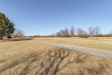 Welcome to this elegant 4-bedroom, 4.2-bath home, situated on a on Royal Melbourne in Illinois - for sale on GolfHomes.com, golf home, golf lot
