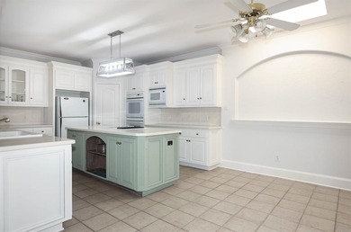 Welcome to this stunning home located n the highly sought - on Buffalo Creek Golf Club in Texas - for sale on GolfHomes.com, golf home, golf lot