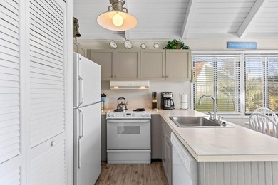 Darling two bedroom/two bath cottage with loft Beautifully and on The Seabrook Island Club in South Carolina - for sale on GolfHomes.com, golf home, golf lot