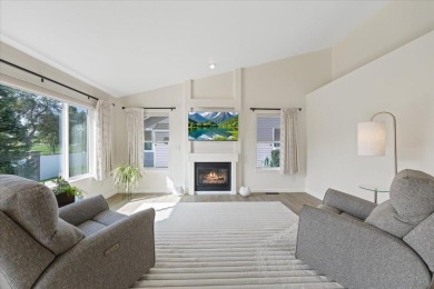 Welcome to this beautifully remodeled, single-level home in the on  in Washington - for sale on GolfHomes.com, golf home, golf lot