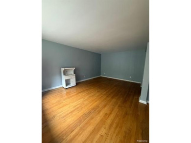 Charming 2-Bedroom Condominium in the perfect location. This on Detroit Golf Club  in Michigan - for sale on GolfHomes.com, golf home, golf lot