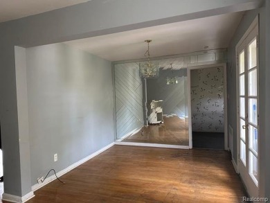 Charming 2-Bedroom Condominium in the perfect location. This on Detroit Golf Club  in Michigan - for sale on GolfHomes.com, golf home, golf lot