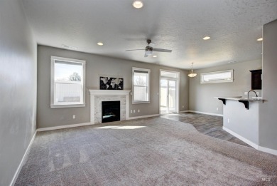 ASSUMABLE FHA LOAN at 2.6%! Don't miss out on this turn-key home on Hunters Point Golf Club in Idaho - for sale on GolfHomes.com, golf home, golf lot