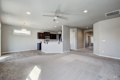 ASSUMABLE FHA LOAN at 2.6%! Don't miss out on this turn-key home on Hunters Point Golf Club in Idaho - for sale on GolfHomes.com, golf home, golf lot