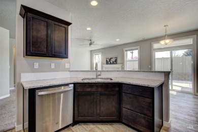 ASSUMABLE FHA LOAN at 2.6%! Don't miss out on this turn-key home on Hunters Point Golf Club in Idaho - for sale on GolfHomes.com, golf home, golf lot