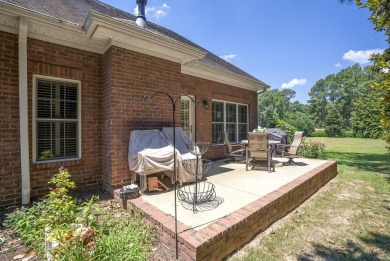 Get ready to enjoy the comforts of the fine living to which you on Houndslake Country Club in South Carolina - for sale on GolfHomes.com, golf home, golf lot