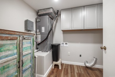 This one is definitely a keeper!  New heat pump and air handler on DeSoto Golf Course in Arkansas - for sale on GolfHomes.com, golf home, golf lot