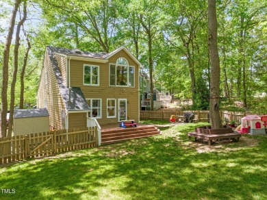 Absolute charmer ready for you! Welcome to your oasis in on Hedingham Golf and Athletic Club in North Carolina - for sale on GolfHomes.com, golf home, golf lot