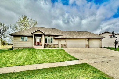 Welcome to luxury with this beautiful custom built home located on The Bluffs in South Dakota - for sale on GolfHomes.com, golf home, golf lot