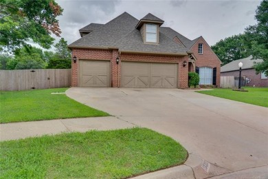 This beautiful 4 bed 3 1/2 bath located in Owasso, Oklahoma in on Bailey Ranch Golf Club in Oklahoma - for sale on GolfHomes.com, golf home, golf lot