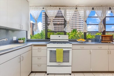 Discover the comfort living in this spacious 3-bedroom condo on Honolulu Country Club in Hawaii - for sale on GolfHomes.com, golf home, golf lot