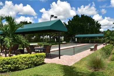 GORGEOUS PANORAMIC LAKE VIEWS FROM YOUR SPACIOUS LANAI! Fully on Colonial Country Club in Florida - for sale on GolfHomes.com, golf home, golf lot