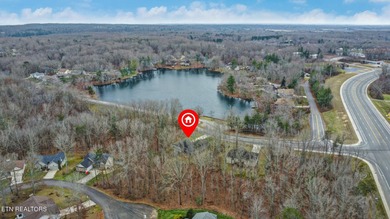 Welcome home to this inviting 3-bedroom, 2-bath split-bedroom on Druid Hills Golf Club in Tennessee - for sale on GolfHomes.com, golf home, golf lot