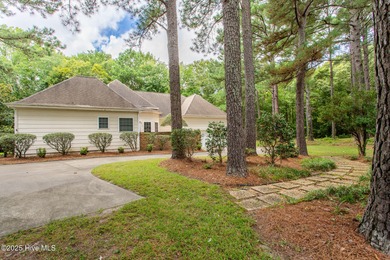Enjoy one-level living in this well-maintained 3-bedroom, 2 on Sound Golf Links at Albemarle Plantation in North Carolina - for sale on GolfHomes.com, golf home, golf lot