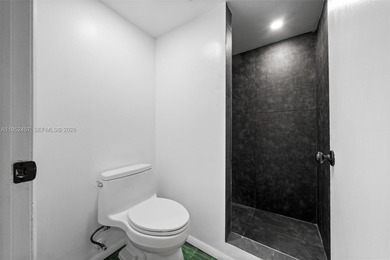 Hidden gem alert! Welcome to this spacious 2-bed, 2-bath on Miami Beach Golf Club in Florida - for sale on GolfHomes.com, golf home, golf lot