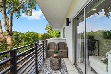 Hidden gem alert! Welcome to this spacious 2-bed, 2-bath on Miami Beach Golf Club in Florida - for sale on GolfHomes.com, golf home, golf lot