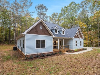 Stunning New Construction at 811 Whippoorwill Road, Monticello on Turtle Cove Golf Course in Georgia - for sale on GolfHomes.com, golf home, golf lot