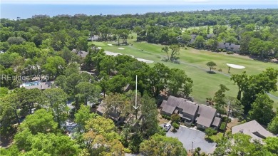 This beautifully updated Fazio Villa offers 3 bedrooms and 3 on Palmetto Dunes Golf Course and Resort in South Carolina - for sale on GolfHomes.com, golf home, golf lot