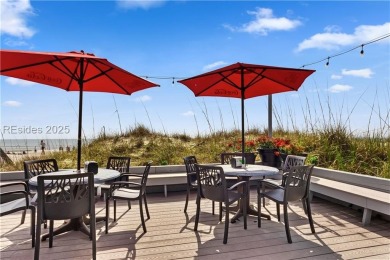 This beautifully updated Fazio Villa offers 3 bedrooms and 3 on Palmetto Dunes Golf Course and Resort in South Carolina - for sale on GolfHomes.com, golf home, golf lot