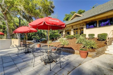 This beautifully updated Fazio Villa offers 3 bedrooms and 3 on Palmetto Dunes Golf Course and Resort in South Carolina - for sale on GolfHomes.com, golf home, golf lot