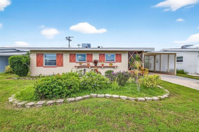 Affordable home in Sun City Center. Close to amenities. The new on North Lakes Golf Course in Florida - for sale on GolfHomes.com, golf home, golf lot