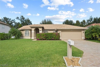 Looking for an updated, turnkey furnished, 3B home in a gated on Cross Creek Country Club in Florida - for sale on GolfHomes.com, golf home, golf lot