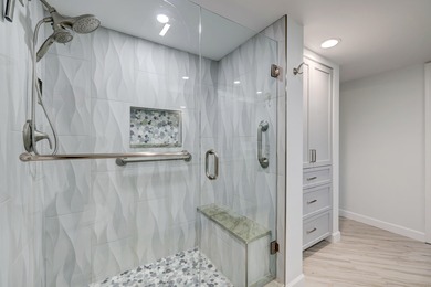 Beautiful custom upgraded 3 Bedroom, 2 Bath condo with ocean on Ocean Village Golf Course in Florida - for sale on GolfHomes.com, golf home, golf lot