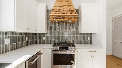 PRICE REDUCED, BUILDER CLOSEOUT! Gorgeous 4 bed/3.5 bath new on  in Florida - for sale on GolfHomes.com, golf home, golf lot