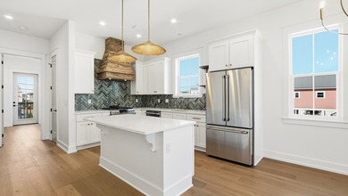 PRICE REDUCED, BUILDER CLOSEOUT! Gorgeous 4 bed/3.5 bath new on  in Florida - for sale on GolfHomes.com, golf home, golf lot