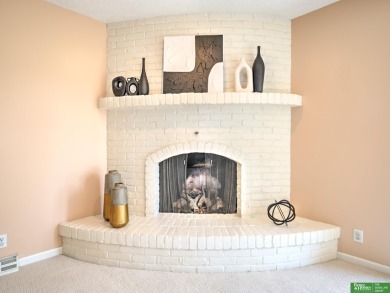 Dawn Grimshaw, M: , dgrimshaw,   - Beautiful condo in the gated on Oak Hills Country Club in Nebraska - for sale on GolfHomes.com, golf home, golf lot