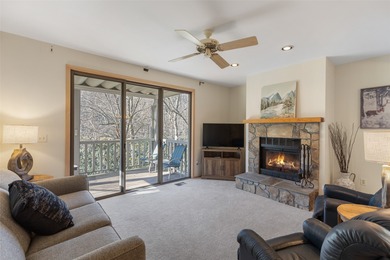 This 2 bedroom, 2 bath condo in Chestnut Cove at Highlands Falls on Highlands Falls Country Club in North Carolina - for sale on GolfHomes.com, golf home, golf lot