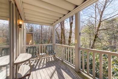 This 2 bedroom, 2 bath condo in Chestnut Cove at Highlands Falls on Highlands Falls Country Club in North Carolina - for sale on GolfHomes.com, golf home, golf lot