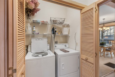 This 2 bedroom, 2 bath condo in Chestnut Cove at Highlands Falls on Highlands Falls Country Club in North Carolina - for sale on GolfHomes.com, golf home, golf lot