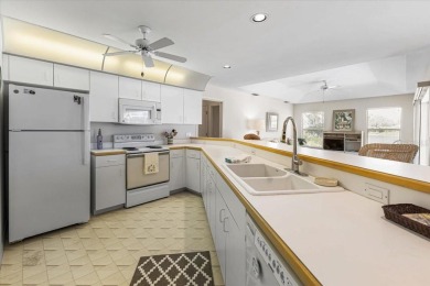 Lakeside Paradise with Heated Pool - Fully Furnished  Move-In on Lemon Bay Golf Club in Florida - for sale on GolfHomes.com, golf home, golf lot