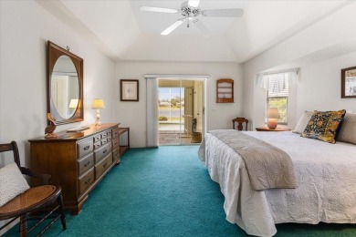 Lakeside Paradise with Heated Pool - Fully Furnished  Move-In on Lemon Bay Golf Club in Florida - for sale on GolfHomes.com, golf home, golf lot