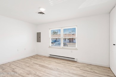 This redone Turn-Key Eton model has everything you're looking on Leisure Village East in New Jersey - for sale on GolfHomes.com, golf home, golf lot