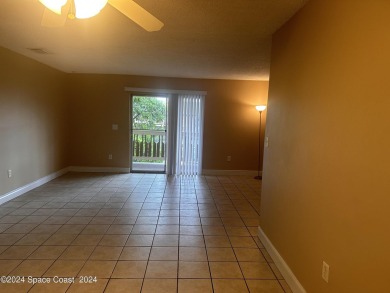 Welcome Home! A great 3 bedroom 2 bath condo in the English Park on Mallards Landing Golf Course in Florida - for sale on GolfHomes.com, golf home, golf lot