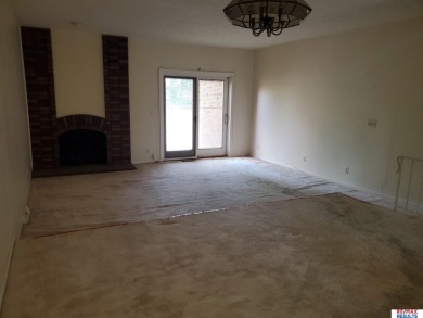 Kim Gehrman, M: , kim,   - Enjoy maintenance-free living with on Oak Hills Country Club in Nebraska - for sale on GolfHomes.com, golf home, golf lot