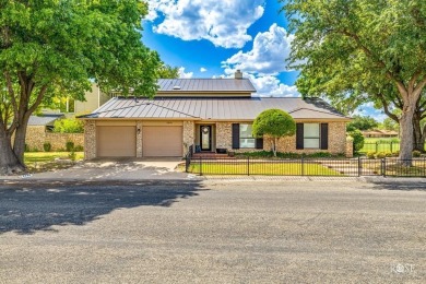 The perfect chic home located right off hole #10 on Bentwood on Bentwood Country Club in Texas - for sale on GolfHomes.com, golf home, golf lot