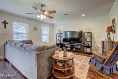 Welcome to this beautifully updated 3 bedroom, 2 bath home on Squirrel Run Golf Courses in Louisiana - for sale on GolfHomes.com, golf home, golf lot