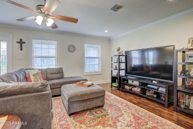 Welcome to this beautifully updated 3 bedroom, 2 bath home on Squirrel Run Golf Courses in Louisiana - for sale on GolfHomes.com, golf home, golf lot