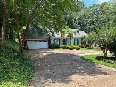 Beautiful custom built one owner Northwood home. This home on Northwood Country Club in Mississippi - for sale on GolfHomes.com, golf home, golf lot