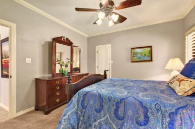 ABSOLUTELY STUNNING W/ FABULOUS RENOVATIONS COMPLETED ONLY WEEKS on Green Tree Country Club in Texas - for sale on GolfHomes.com, golf home, golf lot