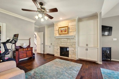 ABSOLUTELY STUNNING W/ FABULOUS RENOVATIONS COMPLETED ONLY WEEKS on Green Tree Country Club in Texas - for sale on GolfHomes.com, golf home, golf lot