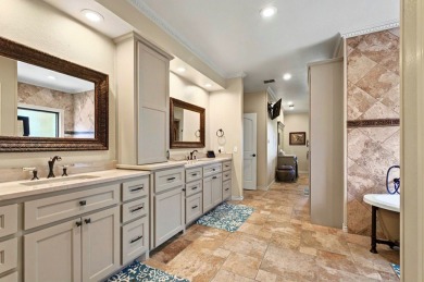 ABSOLUTELY STUNNING W/ FABULOUS RENOVATIONS COMPLETED ONLY WEEKS on Green Tree Country Club in Texas - for sale on GolfHomes.com, golf home, golf lot