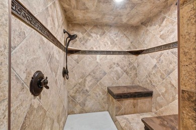 ABSOLUTELY STUNNING W/ FABULOUS RENOVATIONS COMPLETED ONLY WEEKS on Green Tree Country Club in Texas - for sale on GolfHomes.com, golf home, golf lot