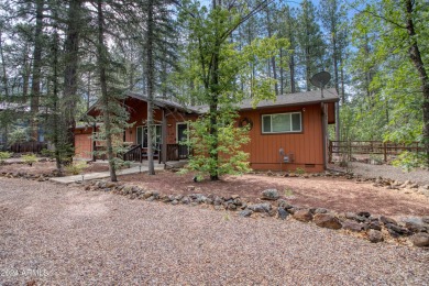 THRIVING Current ! Nestled in the serene woods of the Pinetop on Pinetop Lakes Country Club in Arizona - for sale on GolfHomes.com, golf home, golf lot