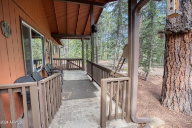 THRIVING Current ! Nestled in the serene woods of the Pinetop on Pinetop Lakes Country Club in Arizona - for sale on GolfHomes.com, golf home, golf lot